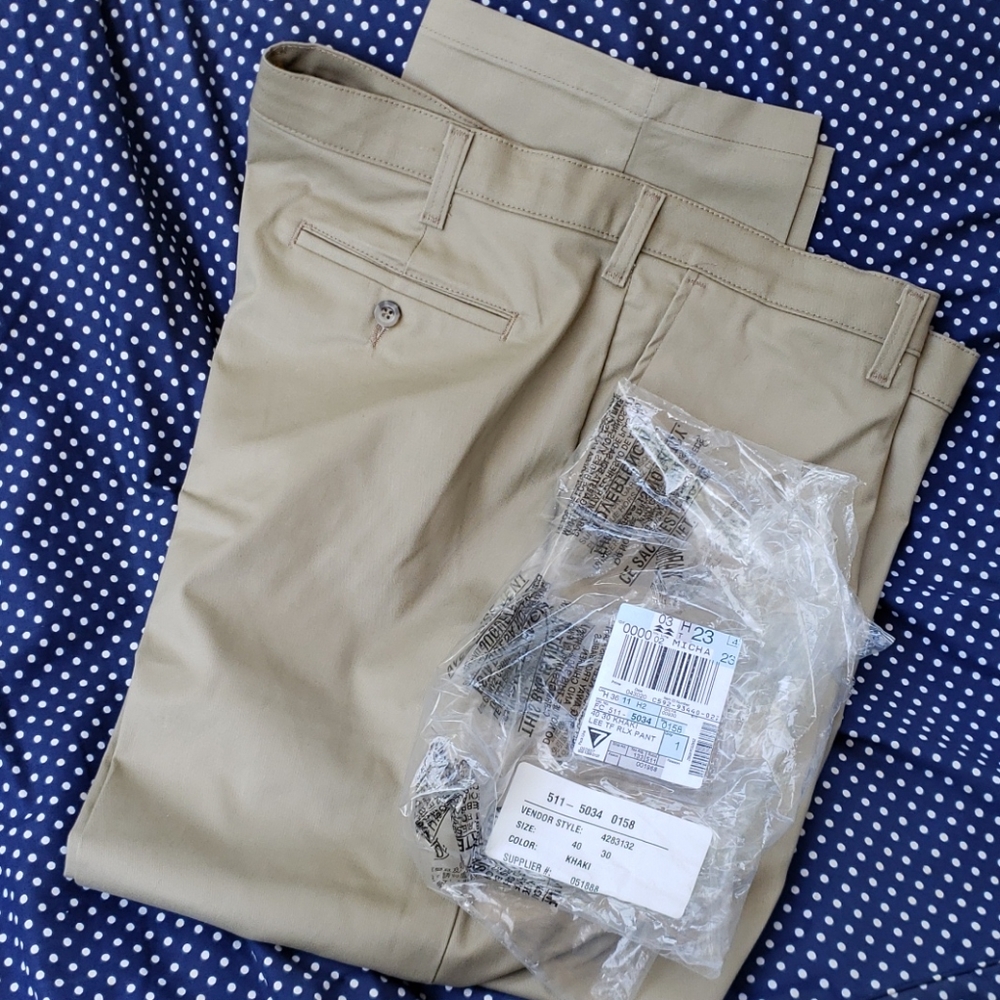 BNWT Men's 40x30 Lee Khaki Pants